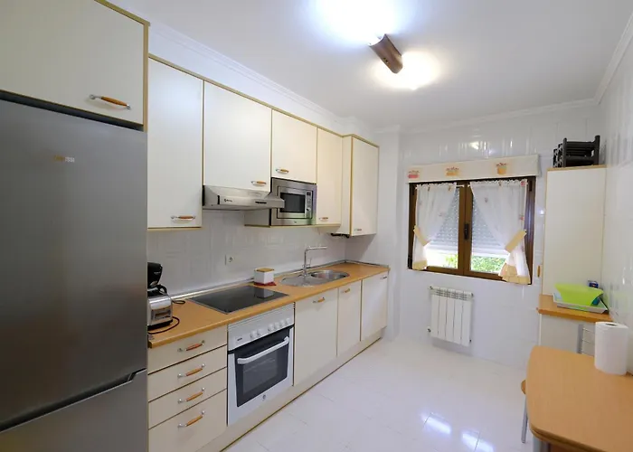 Apartmán Duplex En Comillas. Urb Balcon Del Cantabrico *