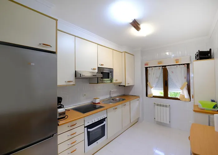 Duplex En Comillas. Urb Balcon Del Cantabrico *