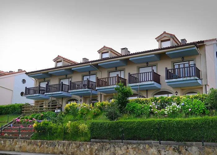 Duplex En Comillas. Urb Balcon Del Cantabrico Comillas