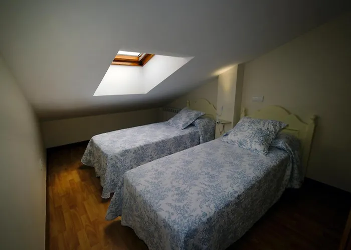 Duplex En Comillas. Urb Balcon Del Cantabrico *