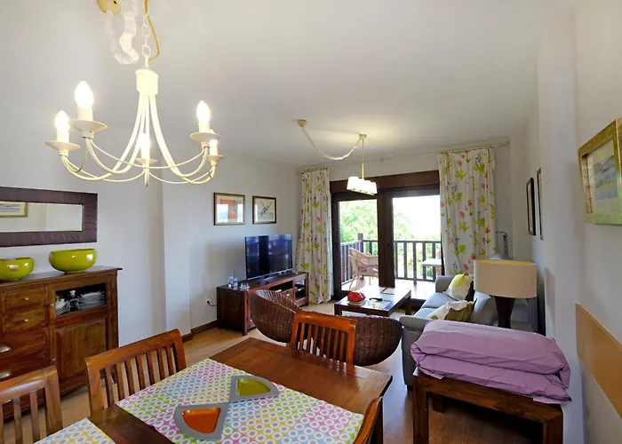 Duplex En Comillas. Urb Balcon Del Cantabrico *