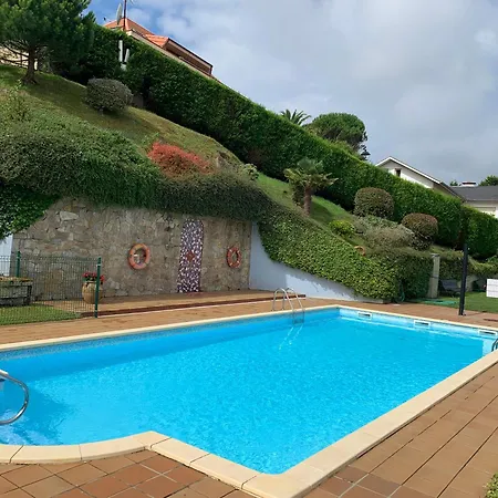 Duplex En Comillas. Urb Balcon Del Cantabrico شقة